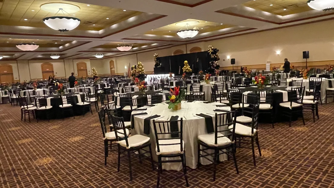corporate event in Miami with enclosed tent, catering line and staging — 1